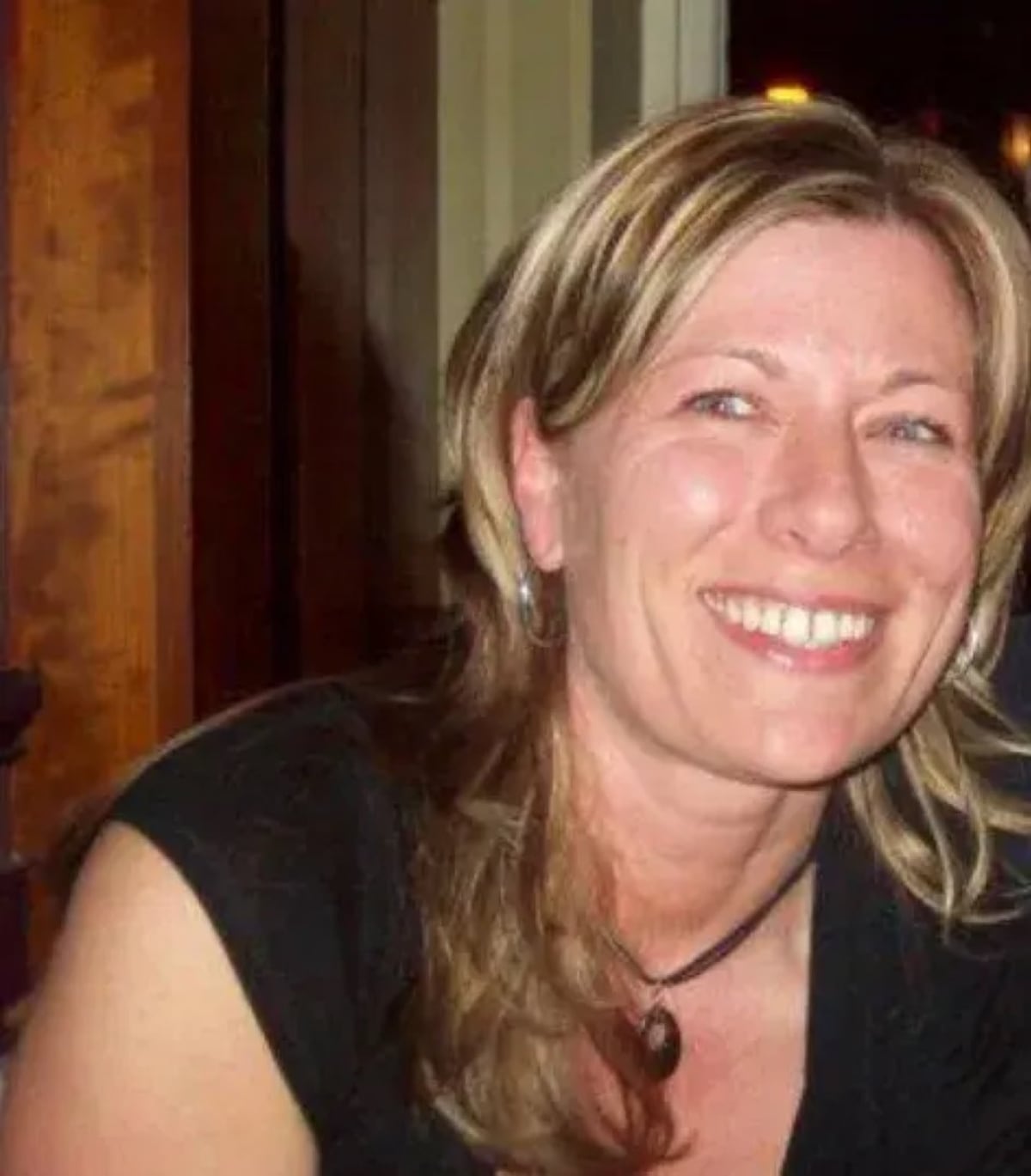 Mujer británica viaja a Suiza para recibir eutanasia tras no superar la muerte de su hijo