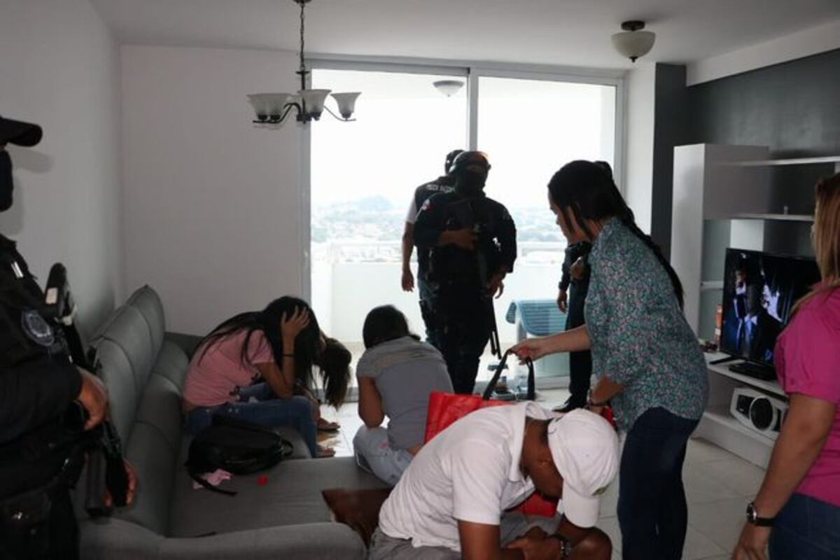 Una pareja queda detenida por explotar sexualmente a 3 colombianas y 1 panameña