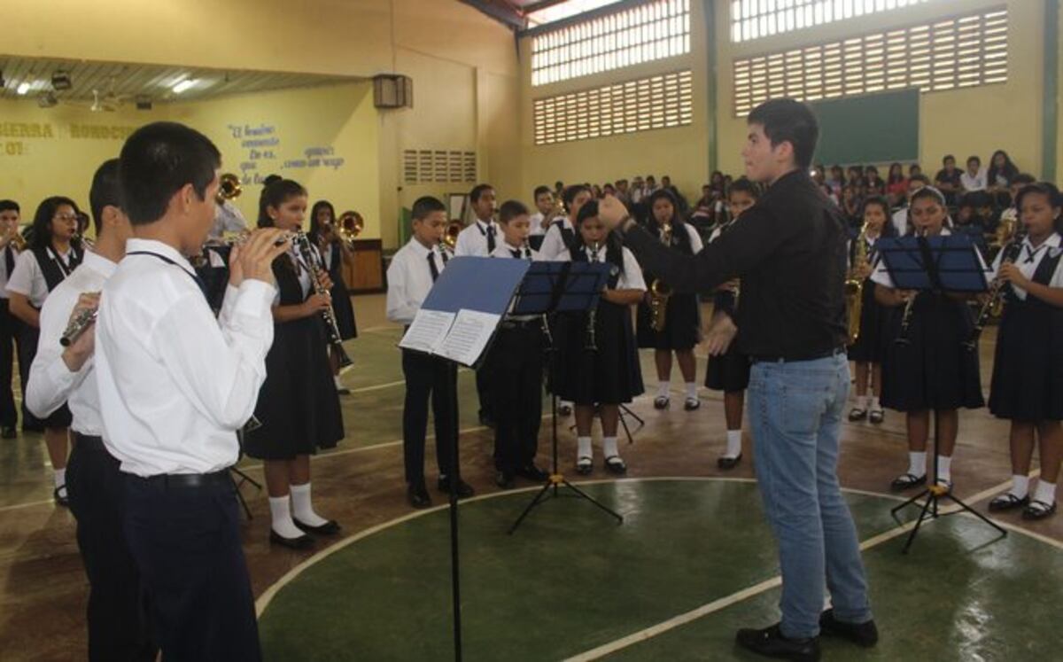 Colegio Stella Sierra celebra sus 17 años