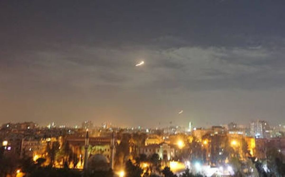 Tres heridos en el centro de Siria por bombardeos israelíes