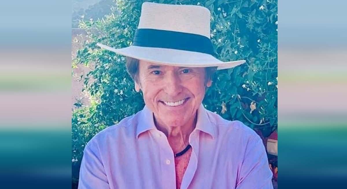 ‘Estoy de vuelta’: Raphael anuncia su regreso a los escenarios desde Ibiza