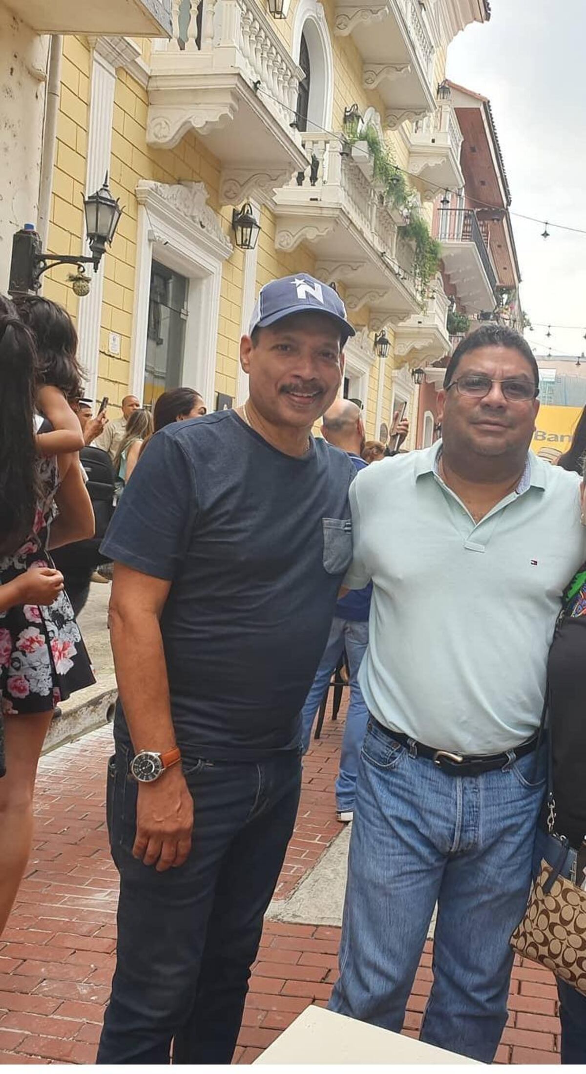 Esta es la lista de algunos comunicadores que negaron estar en el contrato de Jimmy Dawson por $43 mil 870 dólares 