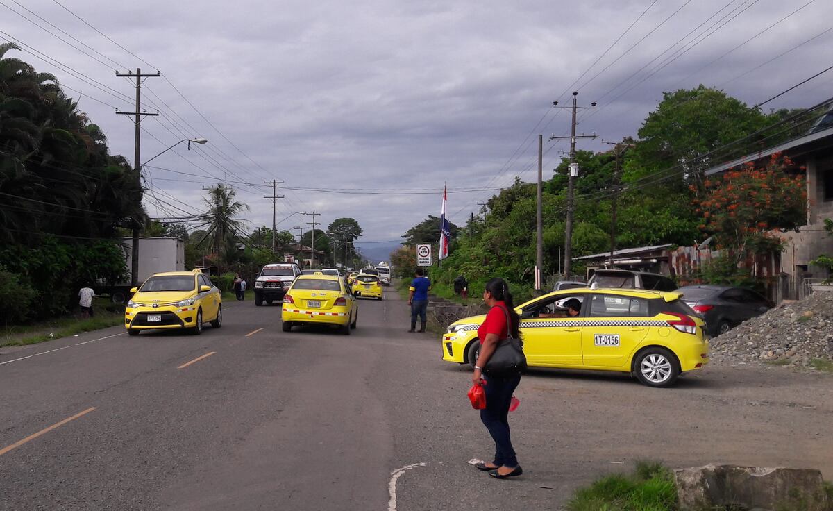Presidente podría hablar con bocatoreños hoy
