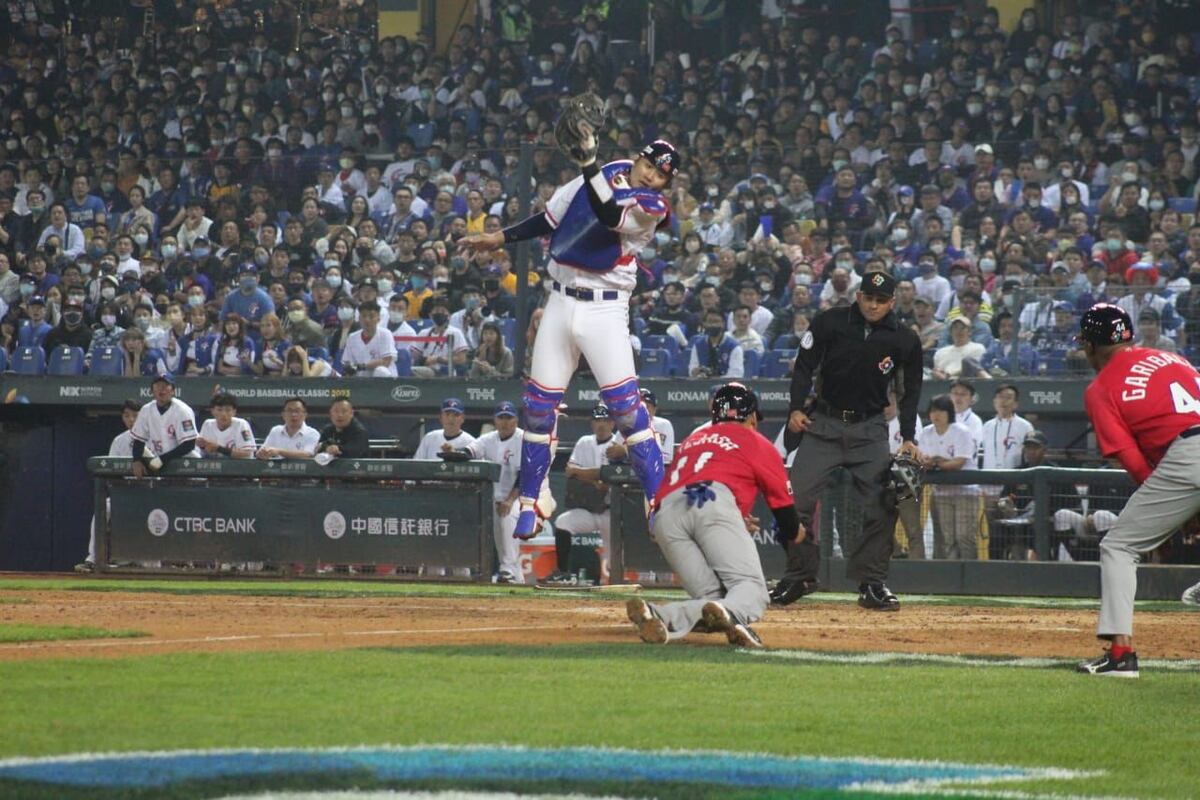 Panamá debuta con una aplastante victoria sobre Taiwán