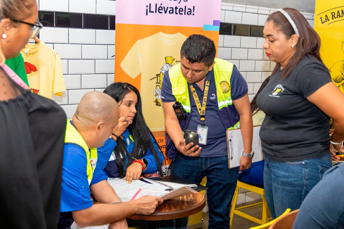 De sorpresa, así agarraron a extranjeros sin permiso de trabajo