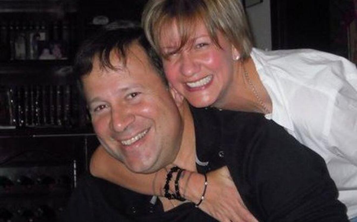 Presidente Varela sale de viaje en familia.Su esposa expresó cuánto lo ama