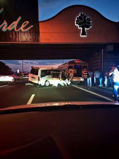 Tristeza en Costa Verde. Una mujer murió y seis personas quedaron heridas tras brutal colisión entre microbús y bus en Arraiján–La Chorrera