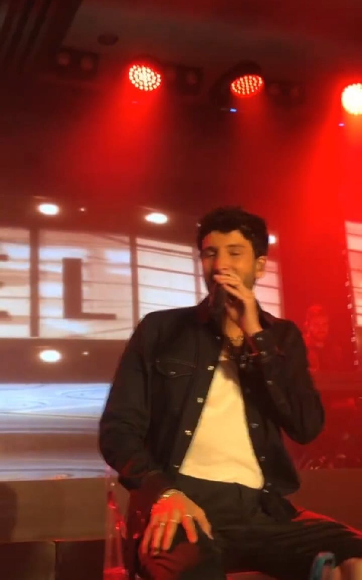 Sebastián Yatra da concierto privado donde asistieron caras como: Jacky Guzmán, Ingrid de Icaza y Bettina