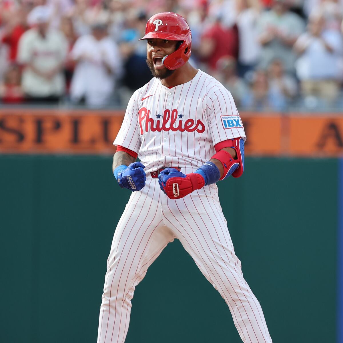 ¡Edmundo Sosa encendido! El utility panameño sacude las Grandes Ligas con su bateo explosivo