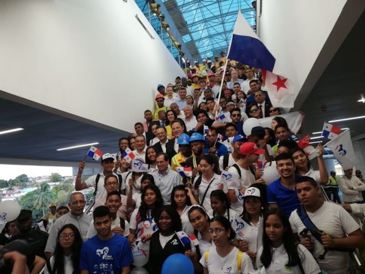 Peregrinos estrenan línea 2 del Metro.Conozca las estaciones abiertas al público