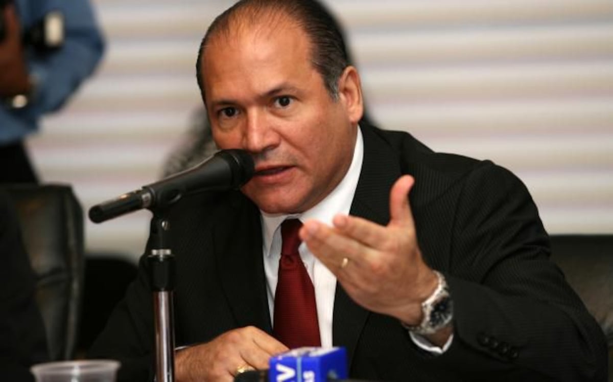 Qué fuerte. Harry Díaz asegura que Martinelli le confesó que andaba con una ‘hembra’ y que la tenía ‘pinchada’