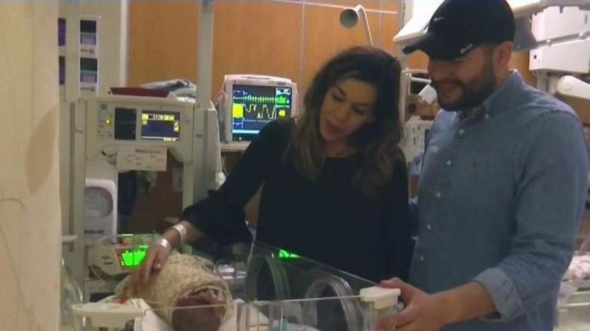 Estos cuatrillizos son un 'milagro' que está llenando el Internet de esperanza 