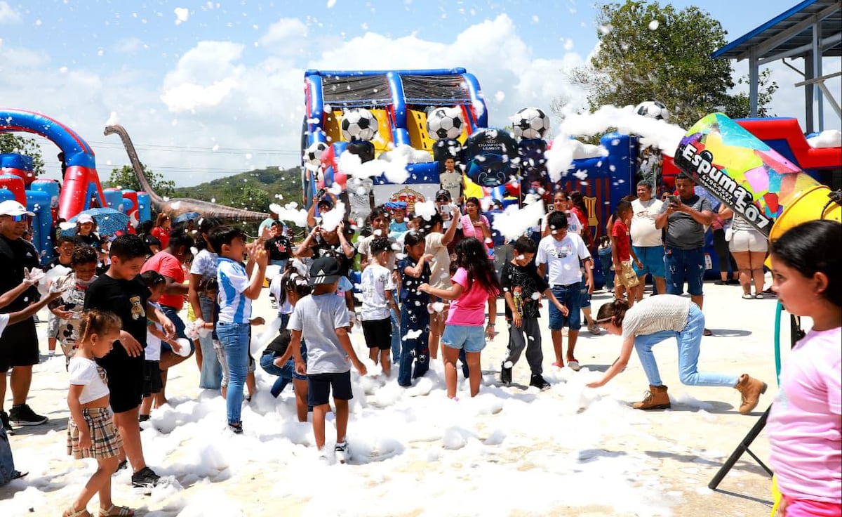 Festival de Verano y Regreso a Clases llenan de alegría el Summit y Parque Norte