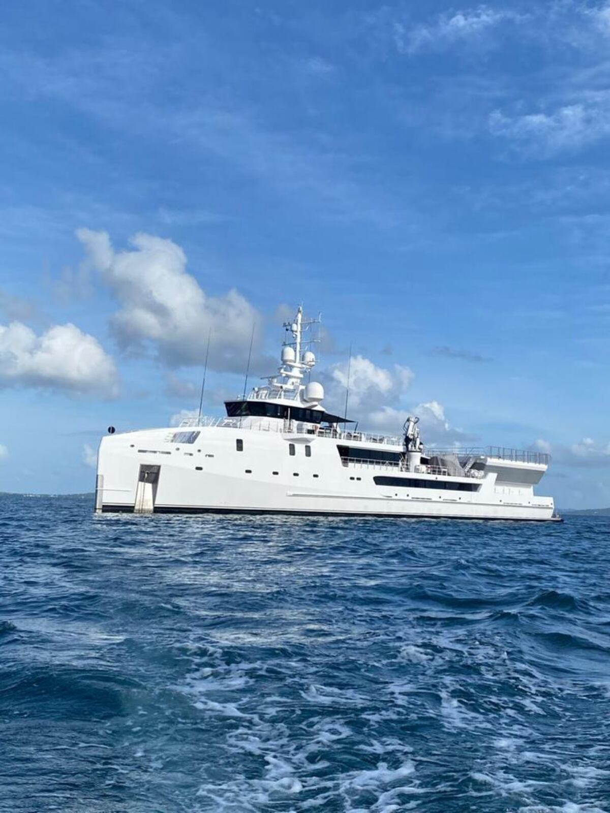 Lujosos yates de Bill Gates en Panamá +Fotos