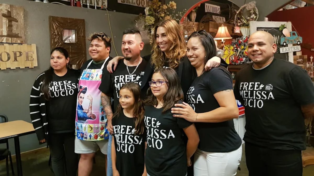 Familia y amigos de Melissa Lucio celebran la suspensión de su ejecución