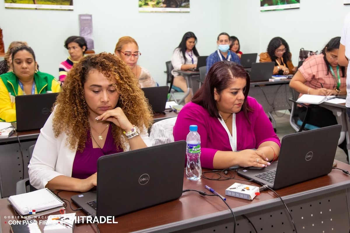 ‘Mi Primer Empleo’ de Mitradel: Evaluaciones en marcha para 1,200 jóvenes