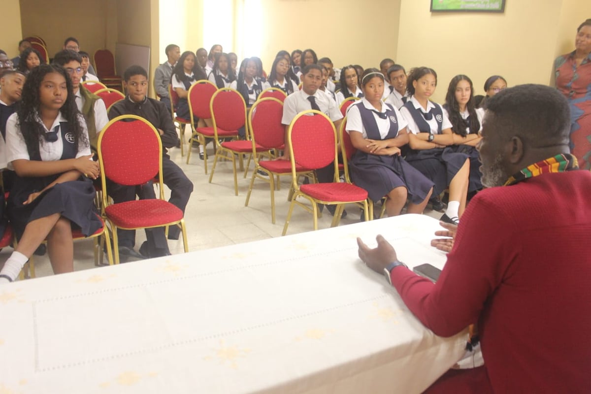 Un príncipe en el Abel Bravo. Causó revuelo y se llevó tremenda sorpresa. Video