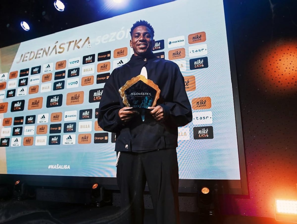César Blackman fue elegido el mejor lateral de Eslovaquia