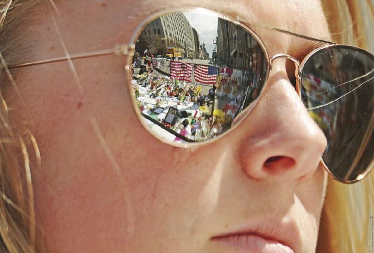 Essdras M. Suárez fotoperiodista panameño que podría ir a la luna en el 2023