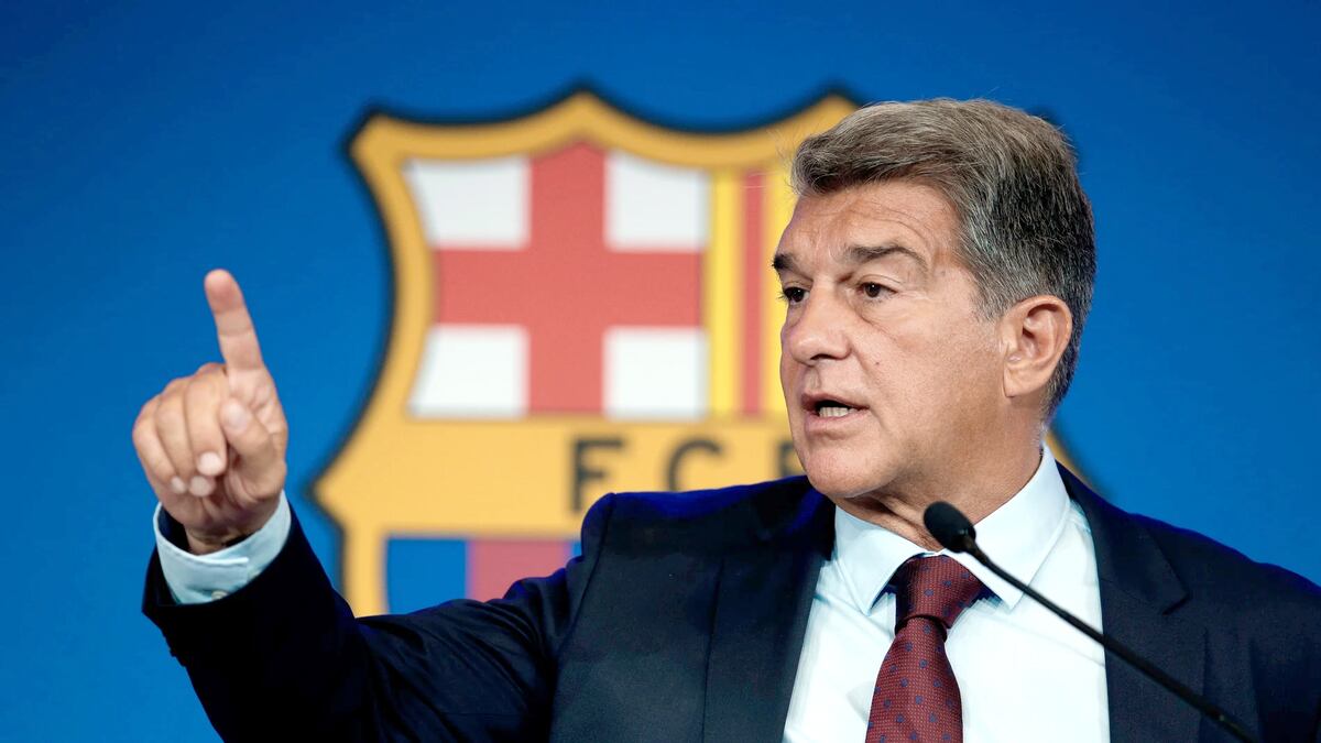 ¡Crisis financiera en el Barcelona! Laporta busca desesperadamente 100 millones