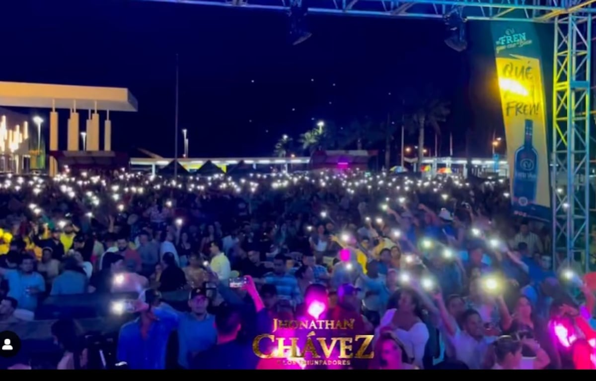 Jhonathan Chávez se retira de mano a mano con Alejandro Torres. Se bajó de la tarima y explica por qué. Video