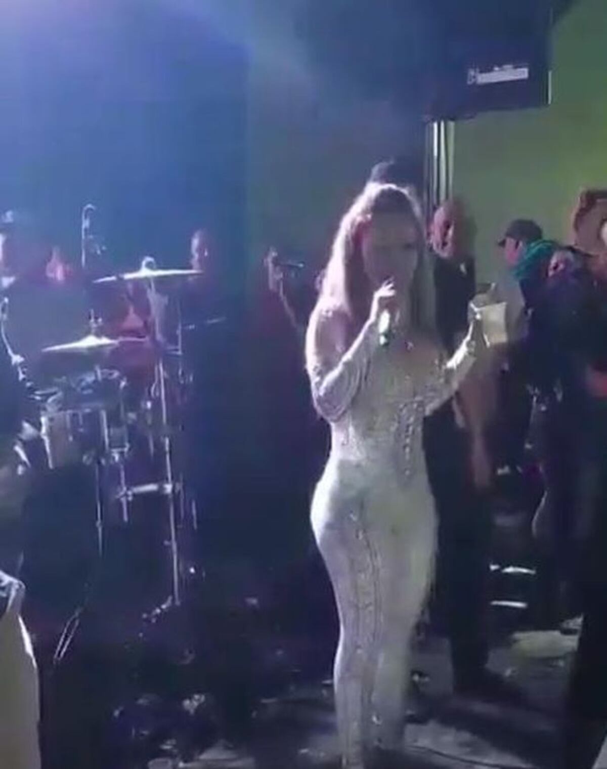 ¡OH MY GOD! Pedidera de mano y todo en baile de Samy y Sandra