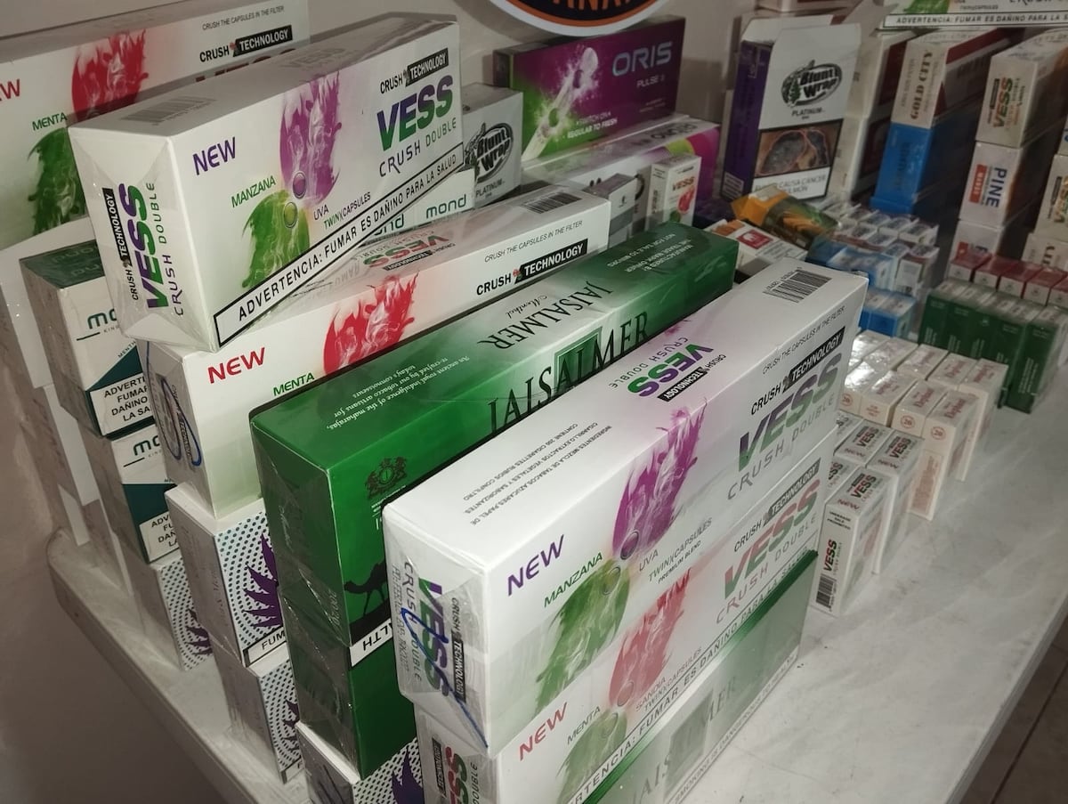 Aduanas decomisa 10k cigarros, miel milagrosa y zapatillas falsas en David