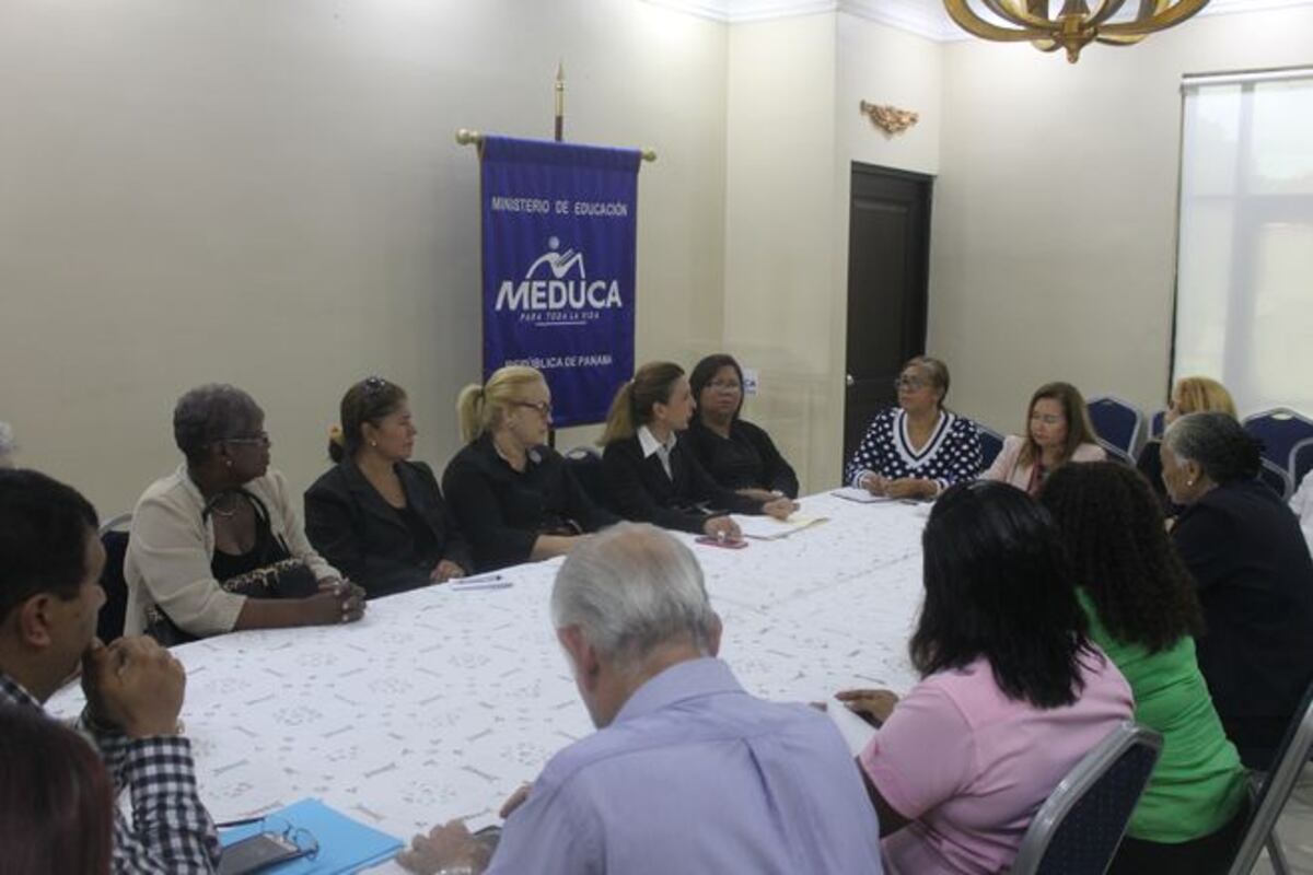 VIENEN MÁS CIERRES. Están quebrando los colegios privados.Explican por qué