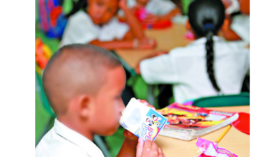 Merienda escolar sigue sin llegar a estudiantes por retrasos en licitaciones del Meduca