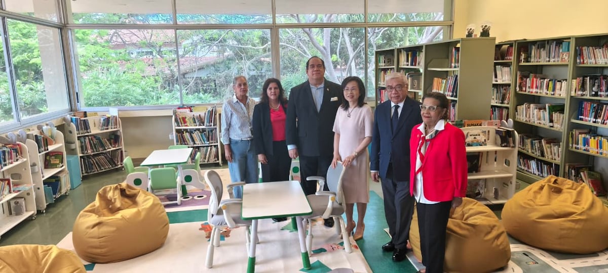 China impulsa la lectura infantil en Panamá con donación a la Biblioteca Nacional