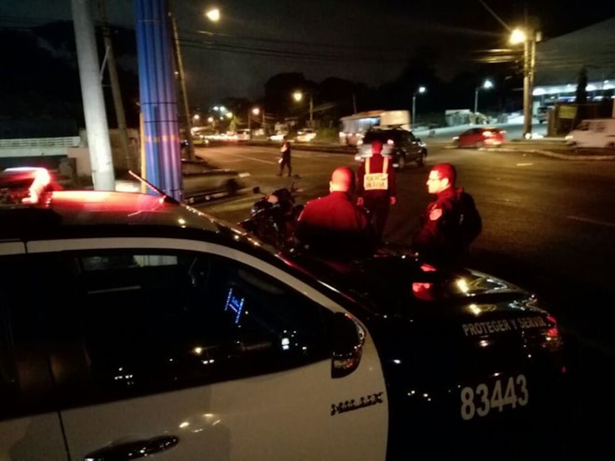 Tres antisociales protagonizan un robo con arma de fuego al restaurante McDonald’s de Vista Alegre. Video