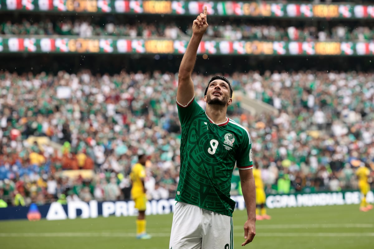 México pega primero y hace rugir al Azteca en el Mundial