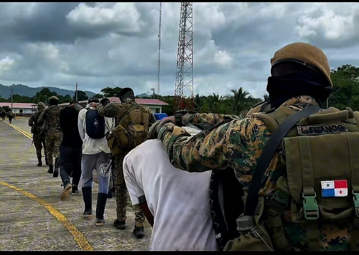 21 colombianos y 2 panameños son capturados en Darién en dos operativos