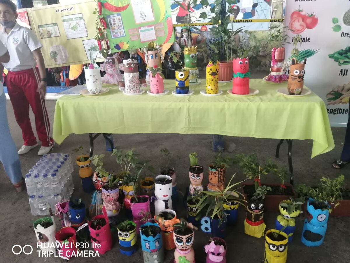 Más del 38% de la población escolar tiene sobrepeso y por ello realizan feria en escuela de San Miguelito. Video