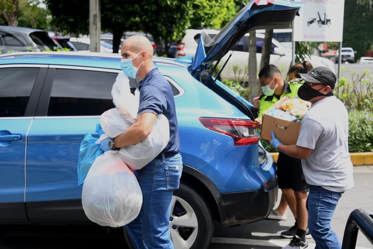 Parque Omar centro de acopio de donaciones para los afectados por la lluvia