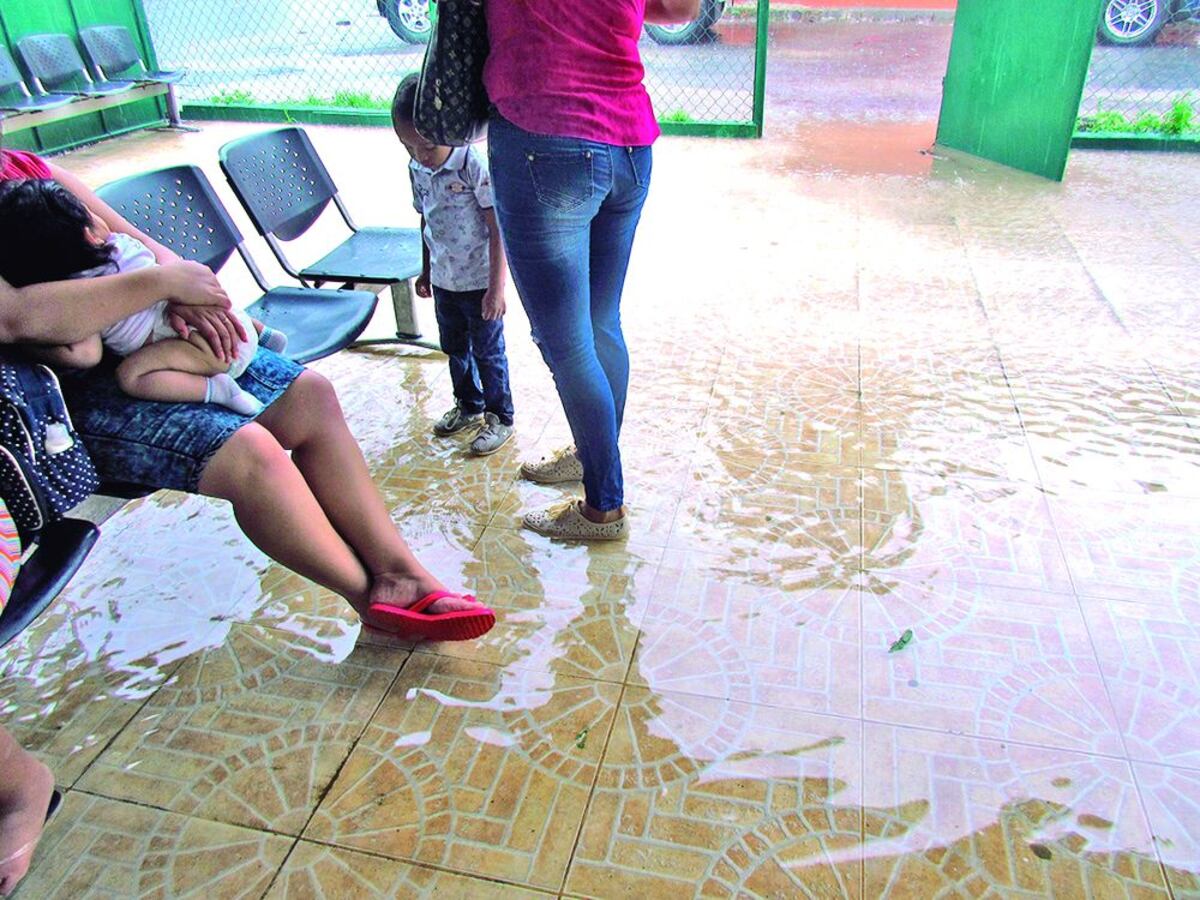 Moradores de Puerto Caimito pasan páramos a pesar de tener un Minsa-Capsi