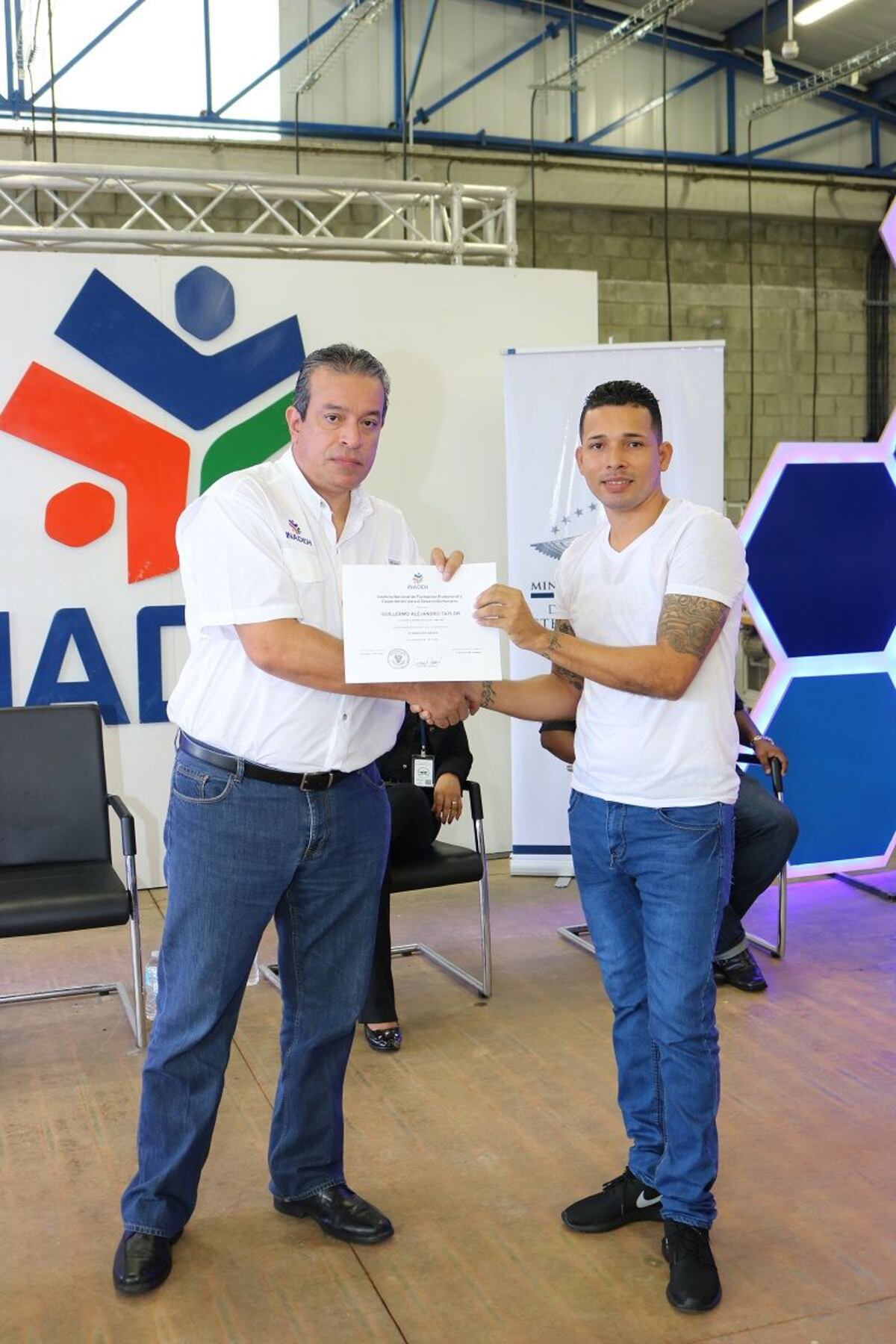 Privados de libertad se capacitan en un oficio