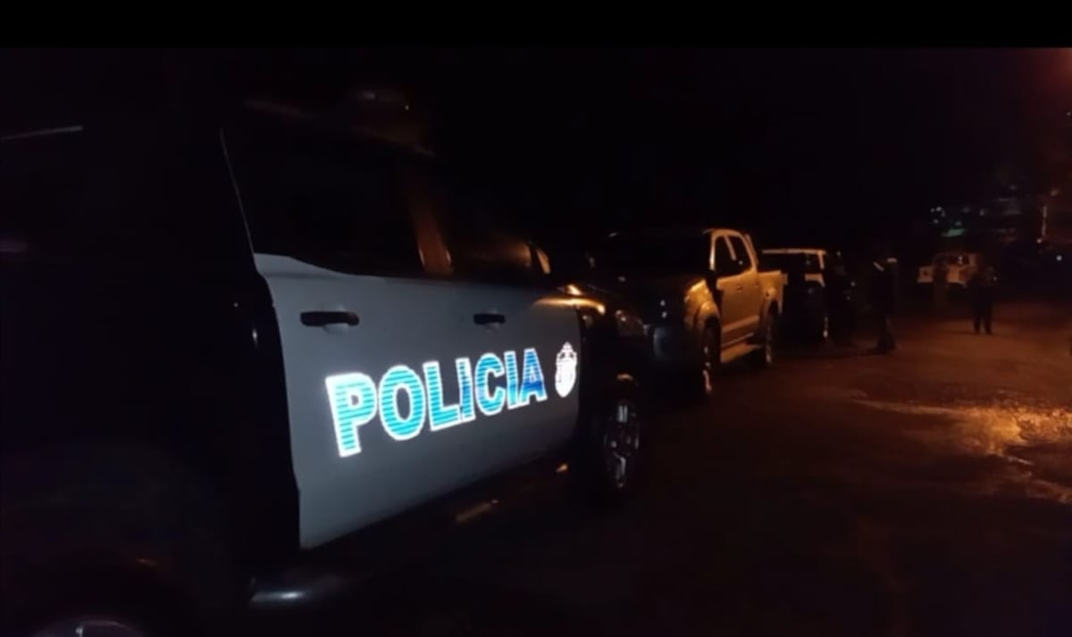 Policía mata a mujer y luego se suicida. Se investiga posible relación entre ambos