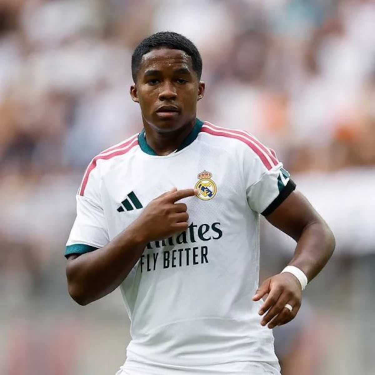 Mourinho frena la salida de Endrick del Madrid