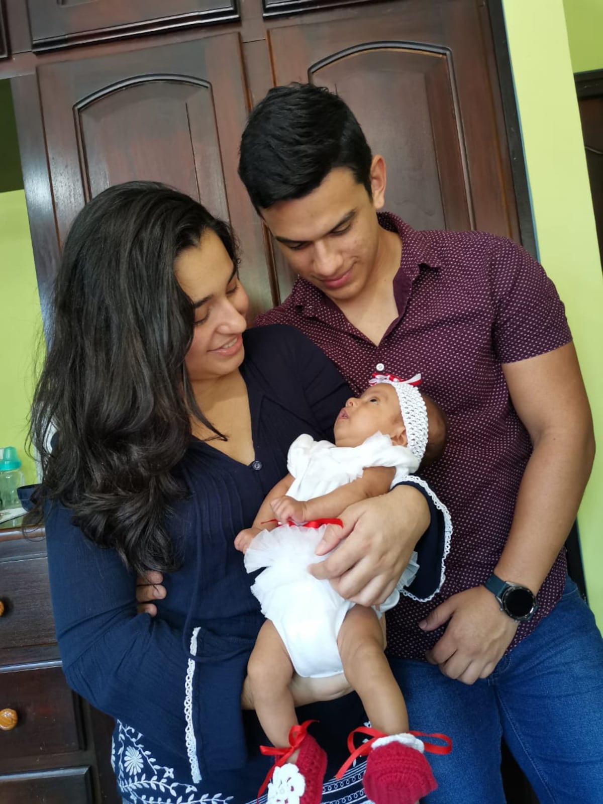 Urgente. A bebé de 4 meses se le acaba el tiempo. Familia desesperada pide ayuda del Gobierno