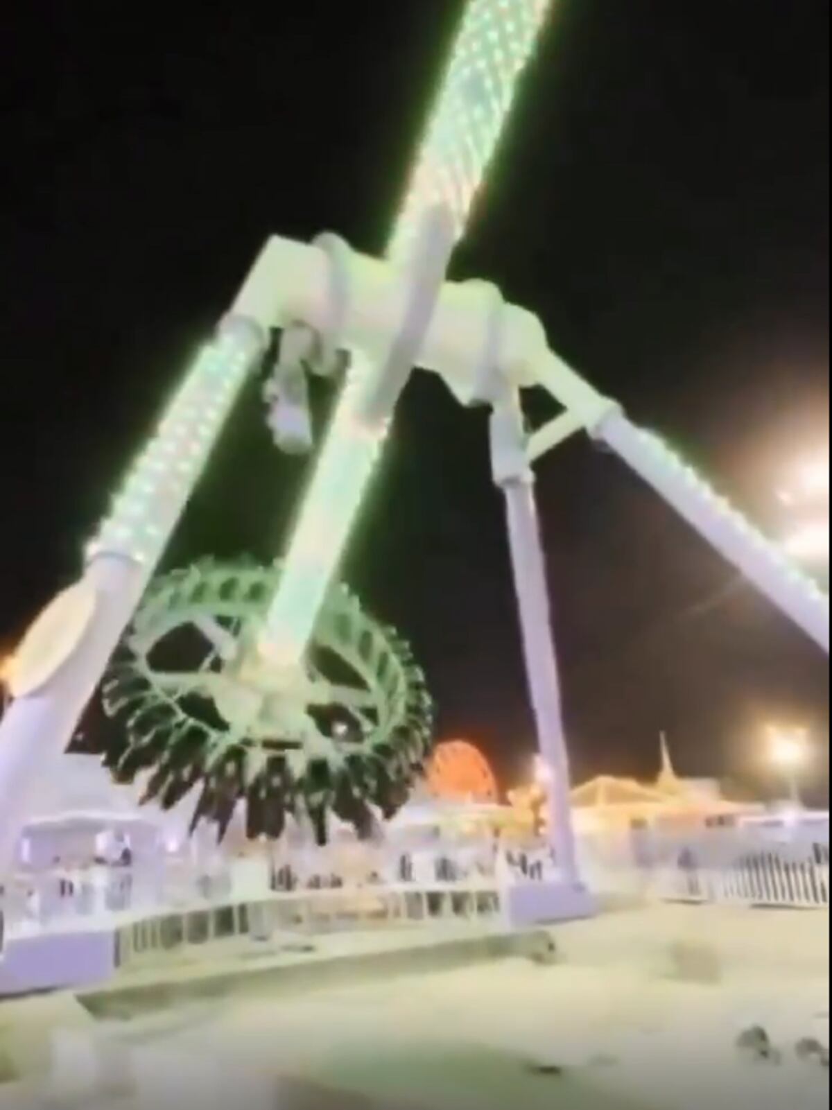 Tragedia en parque de diversiones: Juego mecánico se parte en dos y deja 23 heridos en Arabia Saudita