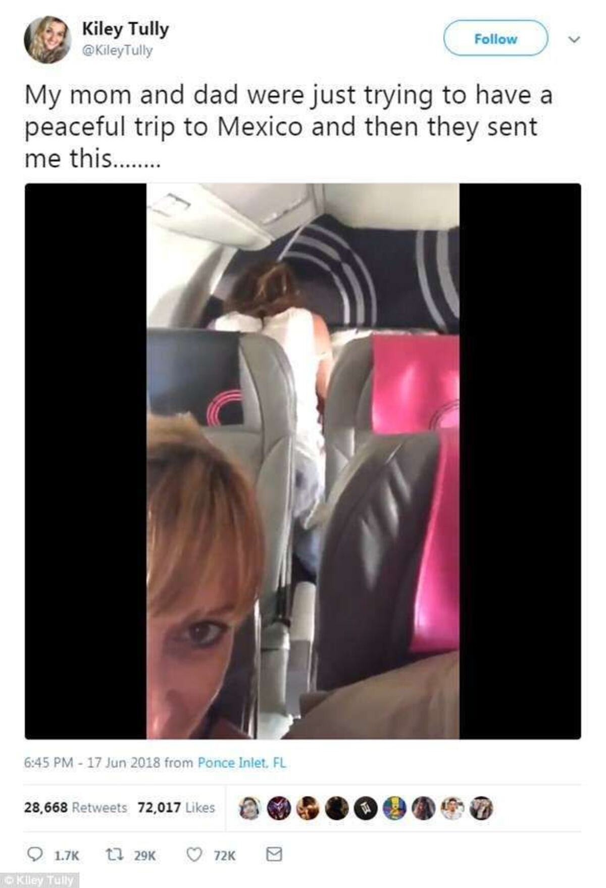 En pleno mundial una pareja practica sexo en un avión que viaja a México