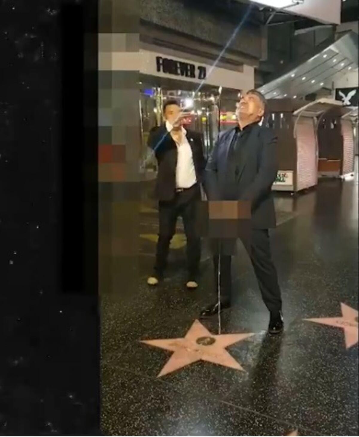 El actor de ascendencia mexicana George López se orinó en la estrella de Trump