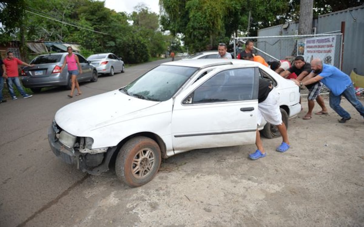 MP ubica auto hurtado en un rastro en Pedregal 
