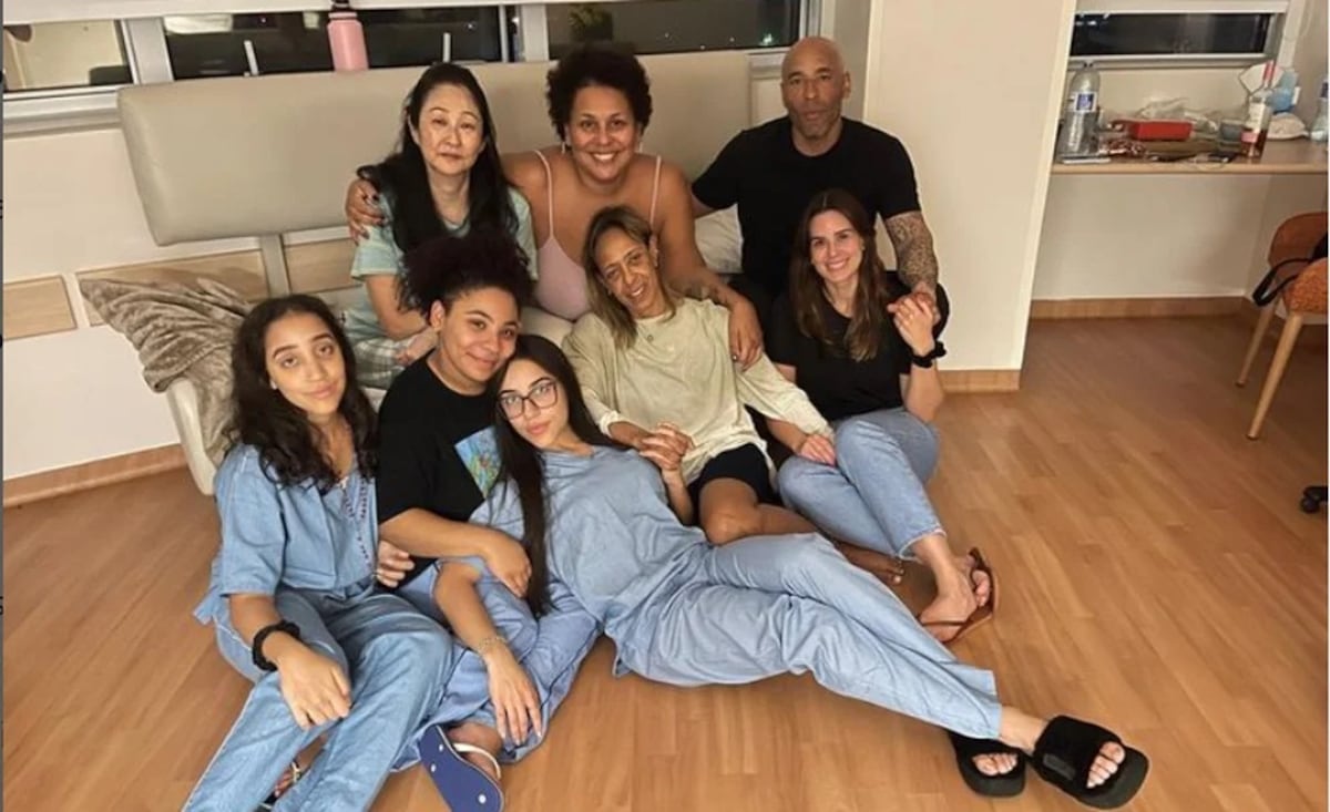 Familia de Pelé pasa con él la Nochebuena en su habitación de Cuidados Intensivos