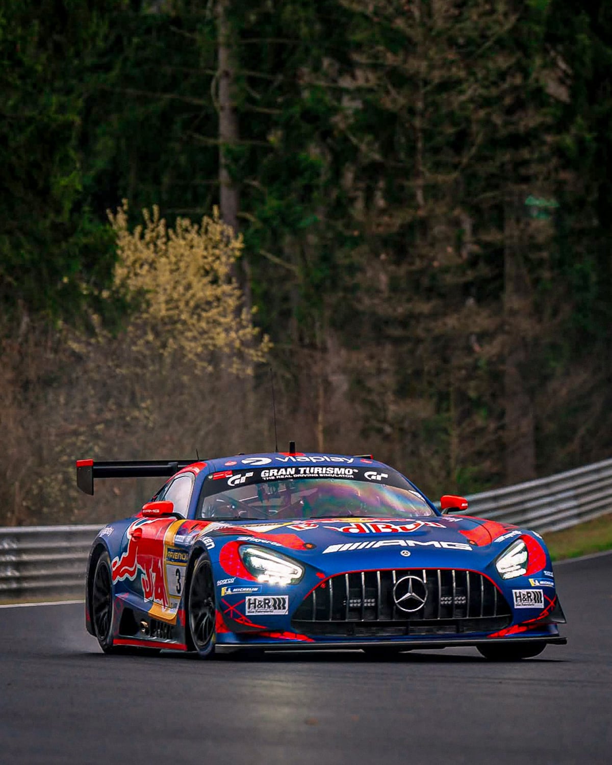 Nürburgring castiga a Verstappen: triunfo borrado