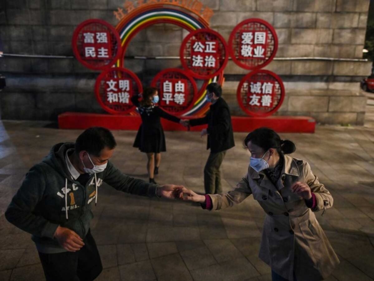 Wuhan festeja de nuevo: ya no hay hospitalizados por Covid-19