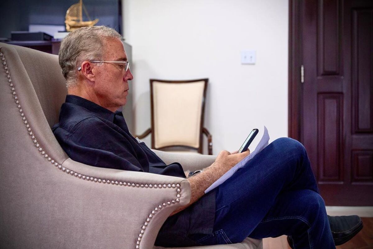 Fábrega es sancionado con 5 mil dólares por incumplir toque de queda