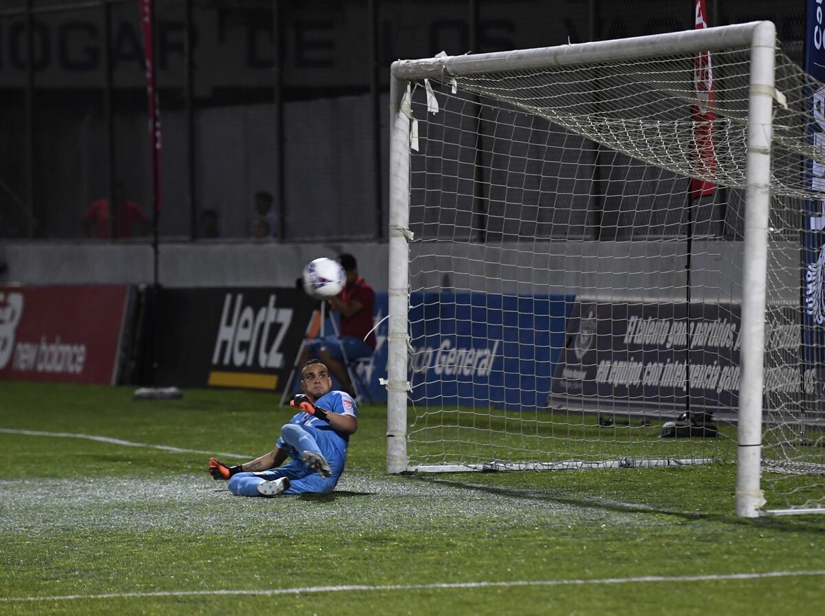 ‘Leones’ del Plaza Amador devoran a los ‘Monjes’ del San Francisco y se meten en semifinales