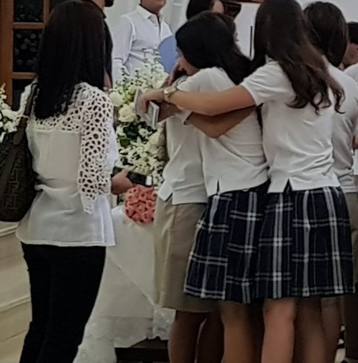 'Abracen a los suyos', dijo Ulloa en funeral tras accidente en Costa del Este